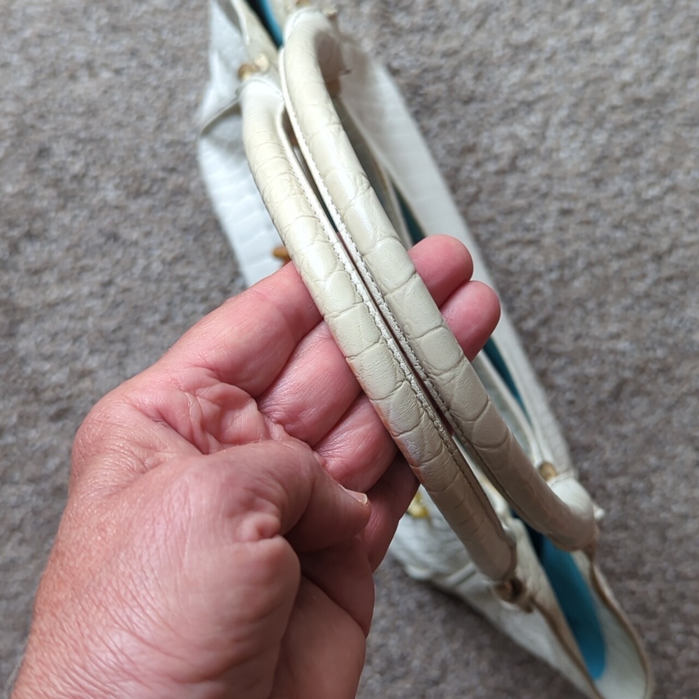 Vintage Brahmin White Leather With Stone Floral Bag - Picture 10 of 16